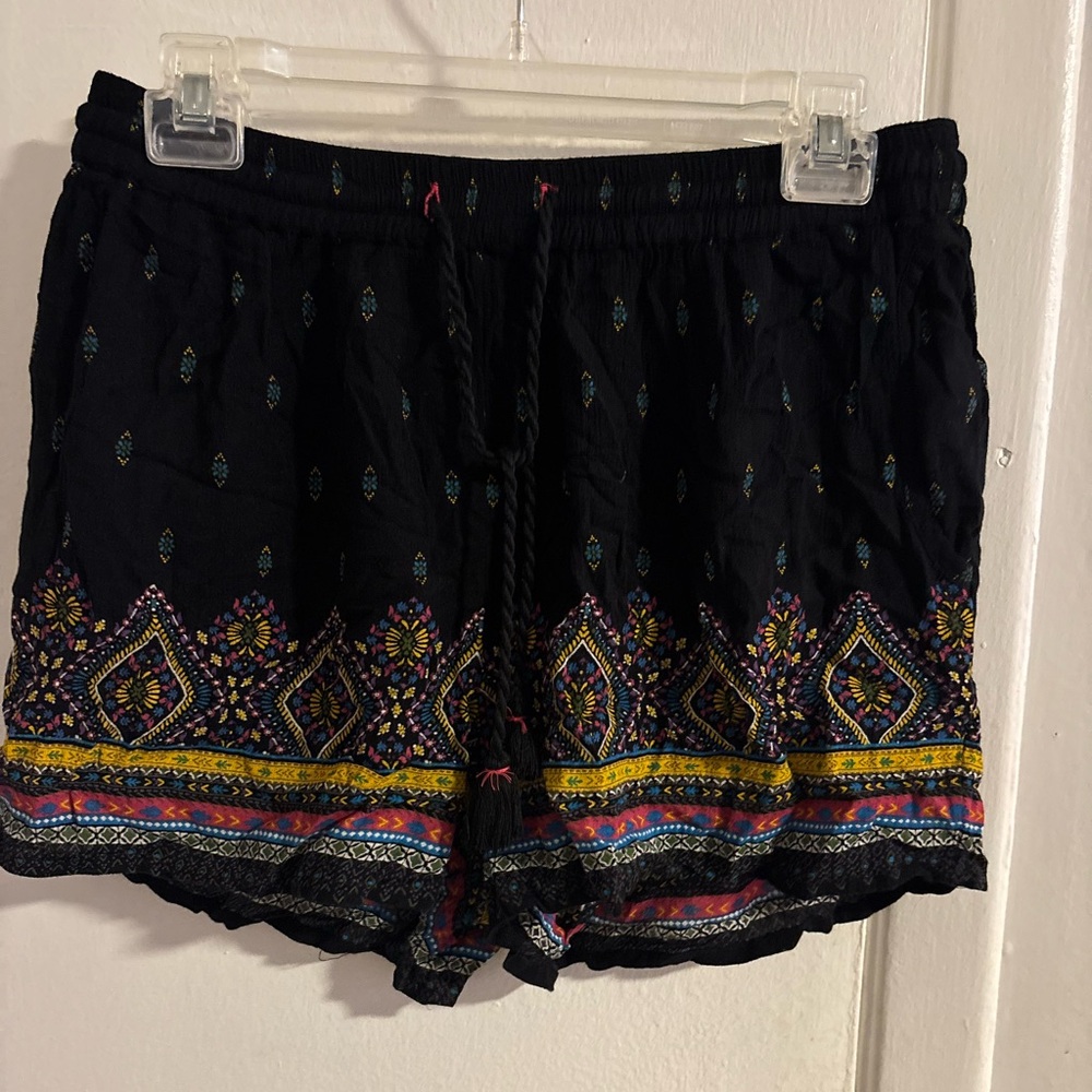 New Look Boho Print Shorts Womens 14 Black Festival Tassel Elastic Waist
(947)
